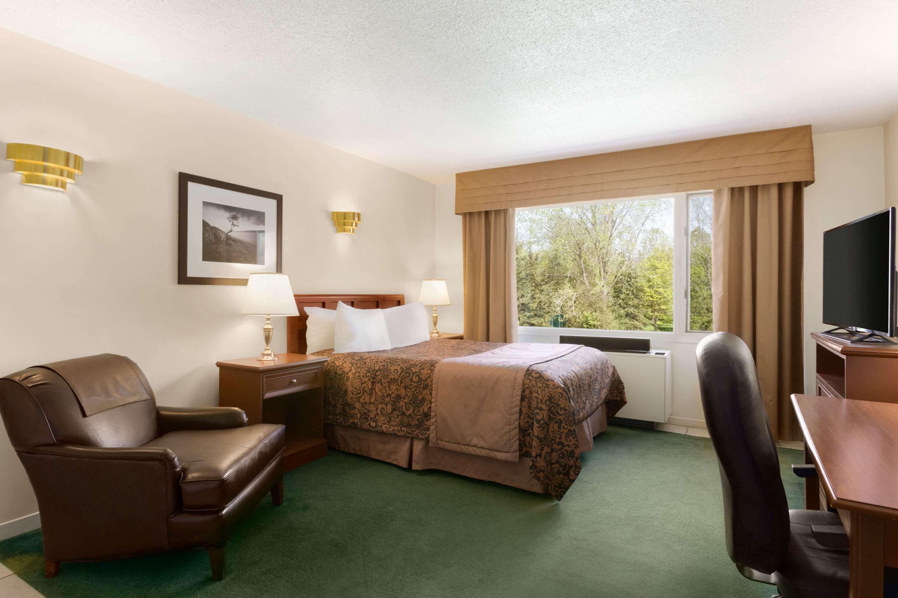 Travelodge By Wyndham Simcoe Luaran gambar