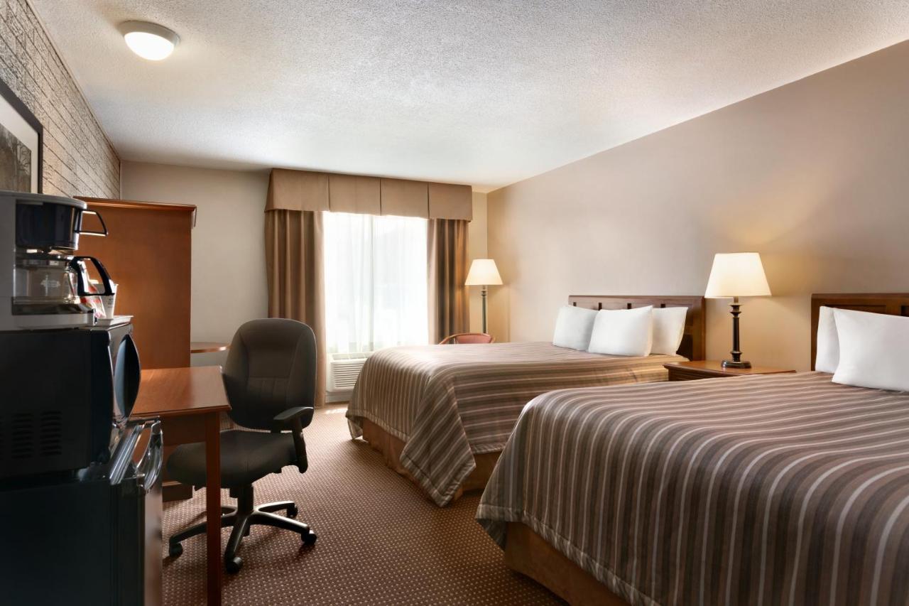 Travelodge By Wyndham Simcoe Luaran gambar