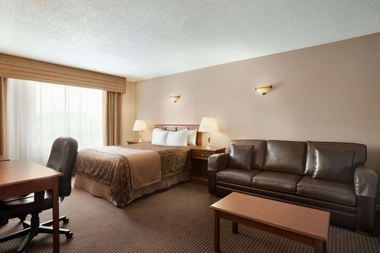 Travelodge By Wyndham Simcoe Luaran gambar