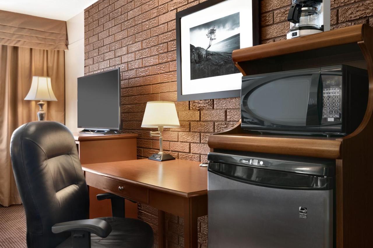 Travelodge By Wyndham Simcoe Luaran gambar